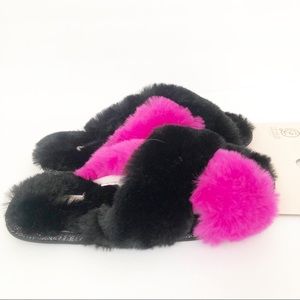 CHINESE LAUNDRY hot fuchsia pink and black fuzzy COZY slippers SZ 9/10 NWT Large